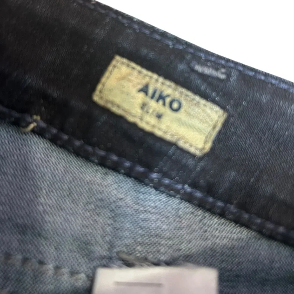 Silver Jeans Co. Aiko Slim Straight Low Rise Jeans - Size 30 - Picture 8 of 8